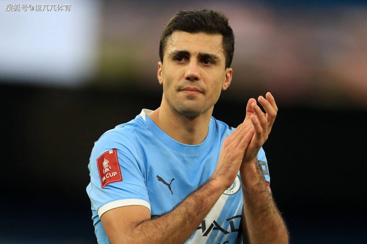 转会不成愿再踢一年？罗德里给到“忠诚表态”，其实曼城已无退路